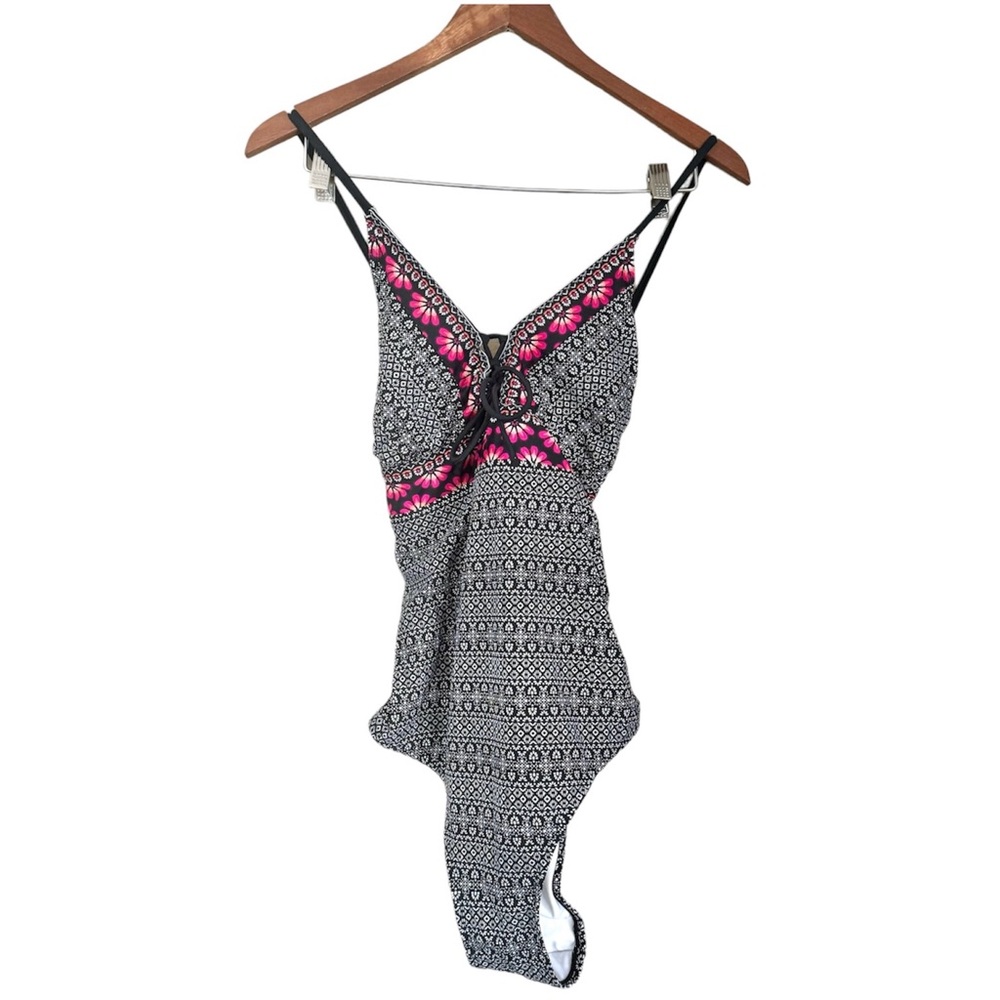 Target Kona Sol Printed Boho Lace Up One Piece Swimsuit Black White Size XL